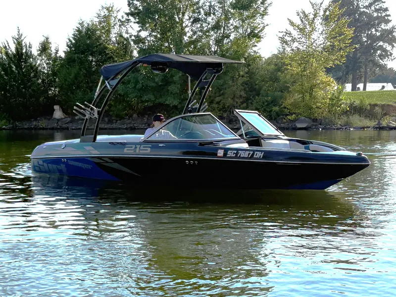 Slide: The Image of Sanger Ski Boats V215 2016 - 4