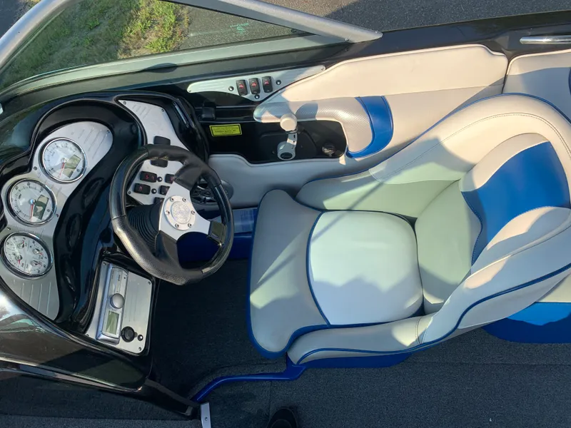 Slide: The Image of Sanger Ski Boats V215 2016 - 14