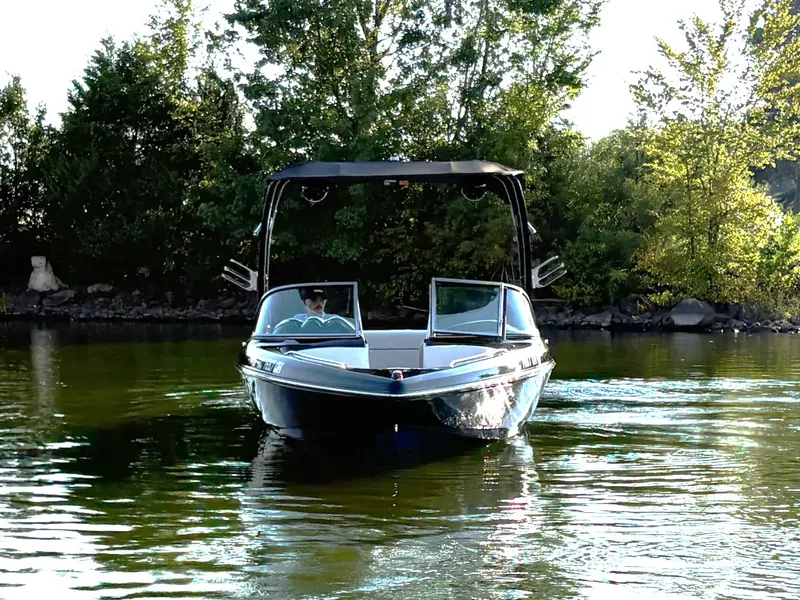 Slide: The Image of Sanger Ski Boats V215 2016 - 6