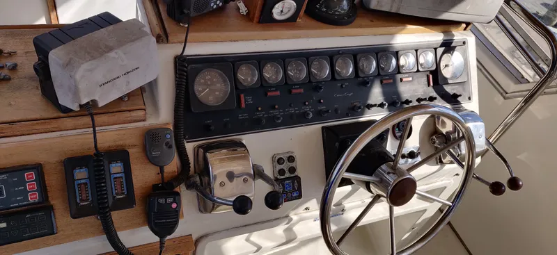 Slide: The Image of Chris-Craft 427 Catalina 1989 - 15