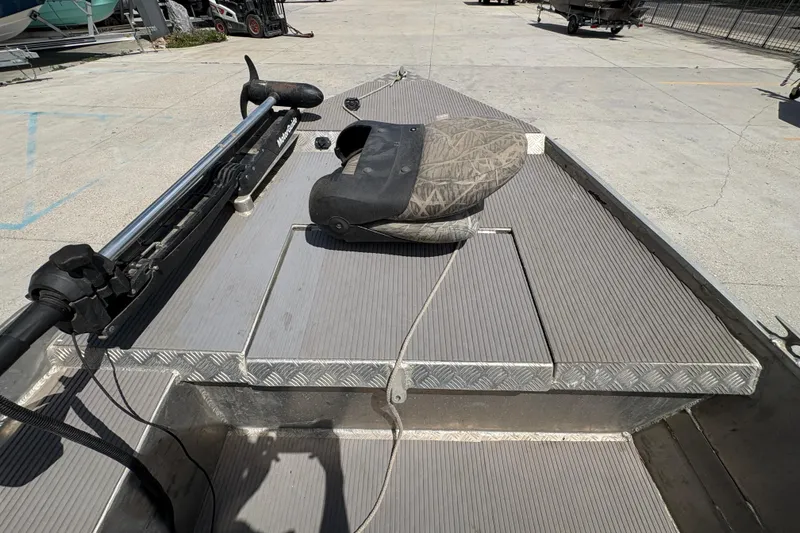 Slide: The Image of Custom 2010 Hanko 16' Side Console boat deck with trolling motor and seat. - 18