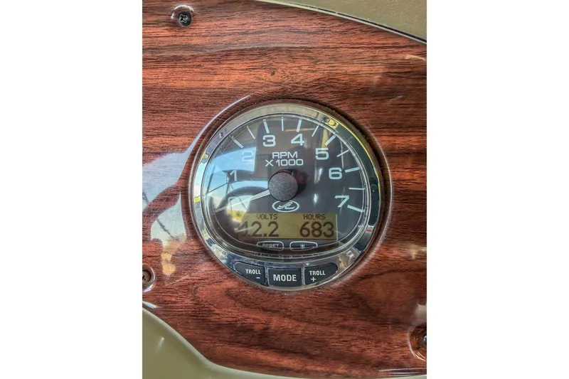 Slide: The Image of Tachometer of 2007 Sea Ray 220 Sundeck showing 683 hours and 12.2 volts. - 10