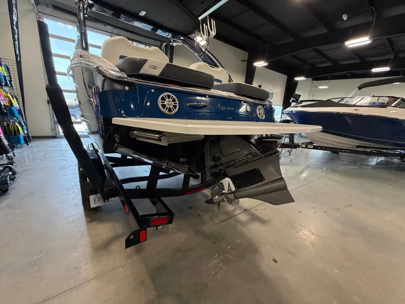 Slide: The Image of 2022 Regal LS4 Surf boat in showroom - 4
