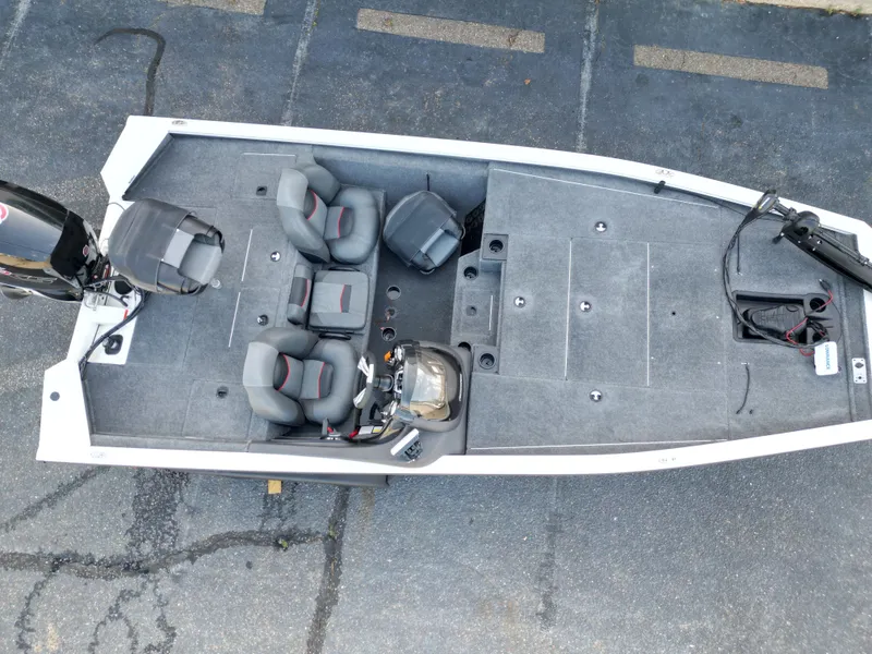 Slide: The Image of Tracker Pro Team 195 TXW 2024 - 12