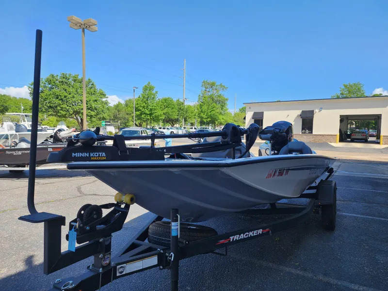 Slide: The Image of Tracker Pro Team 195 TXW 2024 - 7