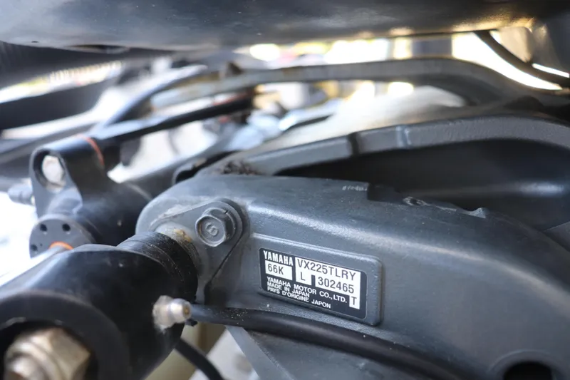 Slide: The Image of Close-up of Yamaha VX225TLRY engine on 2001 Maverick 21 Master Angler boat. - 16