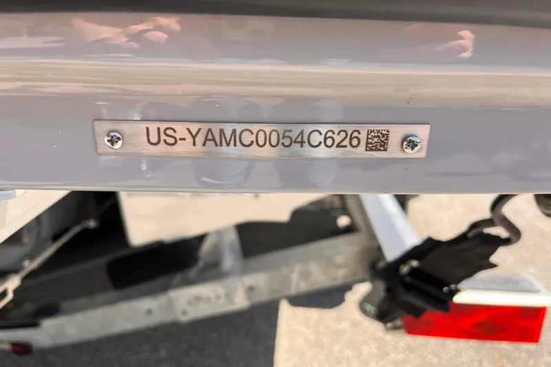 Slide: The Image of 2026 Yamaha Boats 222 FSH Sport E hull identification number plate. - 15