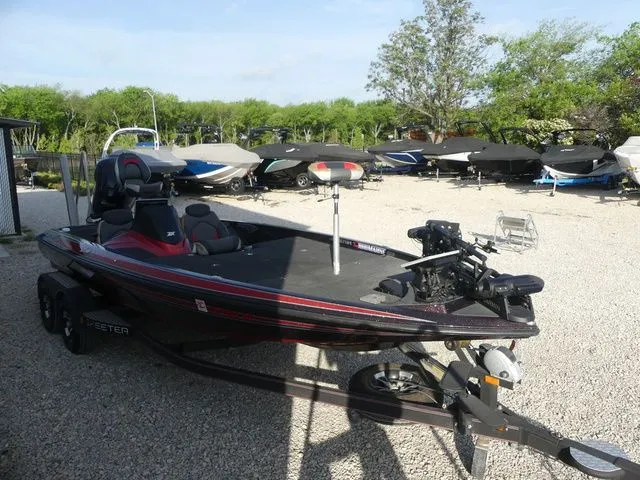 Slide: The Image of Skeeter ZX250 2017 - 12