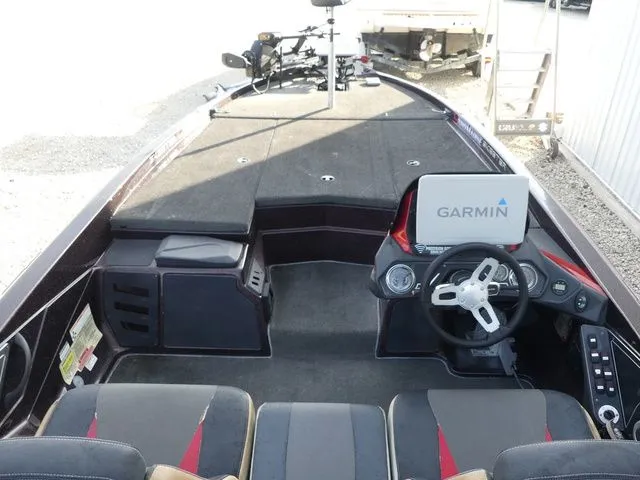 Slide: The Image of Skeeter ZX250 2017 - 19