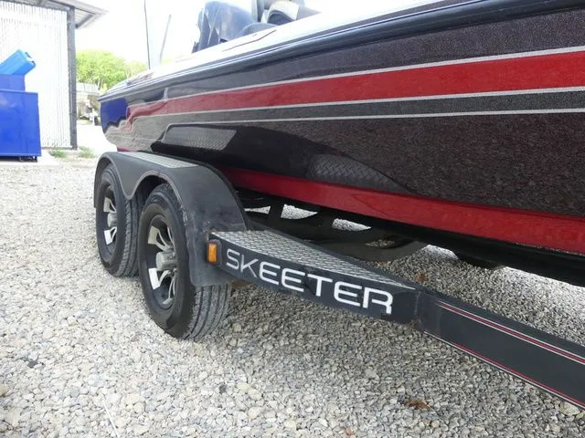 Slide: The Image of Skeeter ZX250 2017 - 30