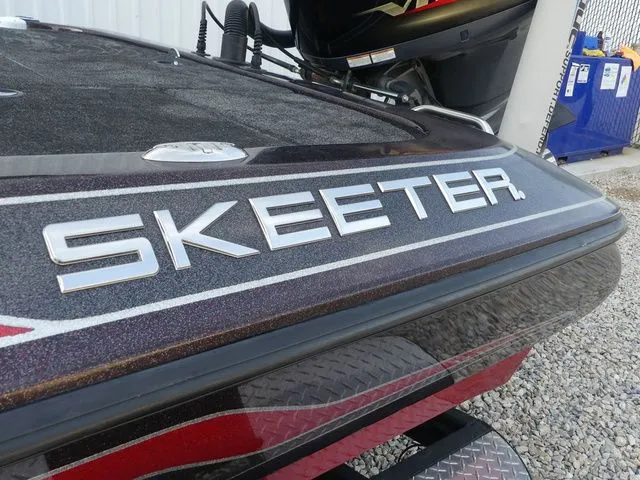 Slide: The Image of Skeeter ZX250 2017 - 6