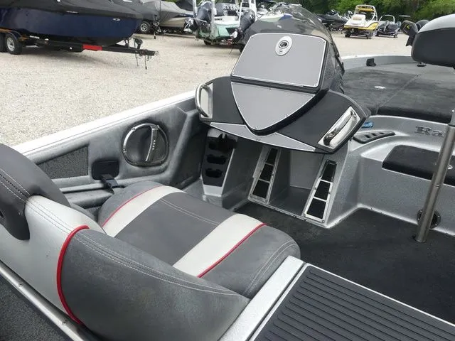 Slide: The Image of Ranger Z520 Comanche 2015 - 15