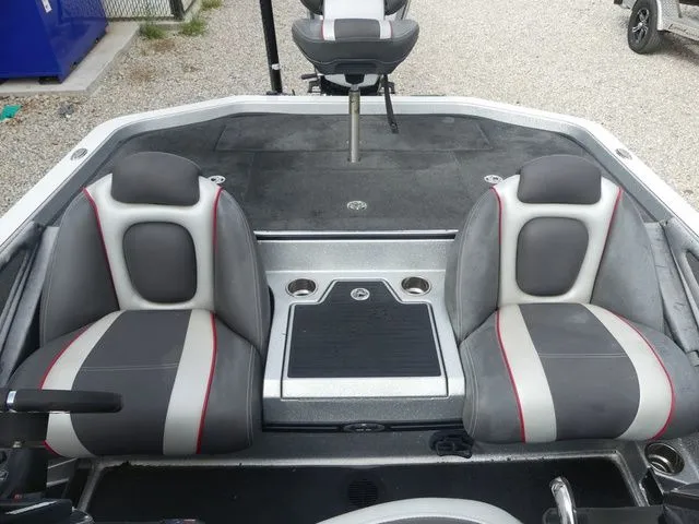 Slide: The Image of Ranger Z520 Comanche 2015 - 24