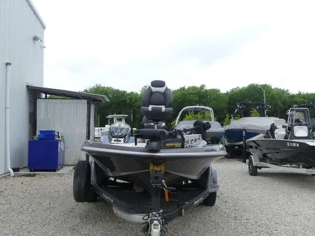 Slide: The Image of Ranger Z520 Comanche 2015 - 7