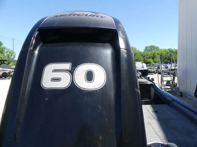 Slide: The Image of Tracker Pro 175 TF 2019 - 16