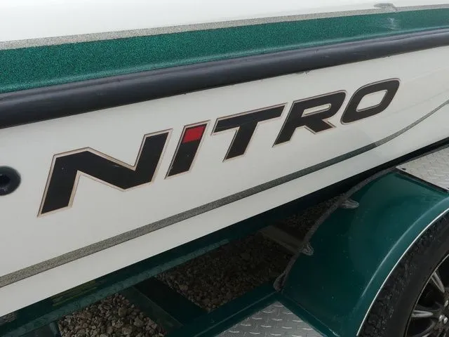 Slide: The Image of Tracker 288 Sport 2007 - 16