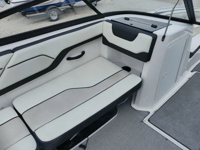 Slide: The Image of Yamaha AR210 2019 - 12