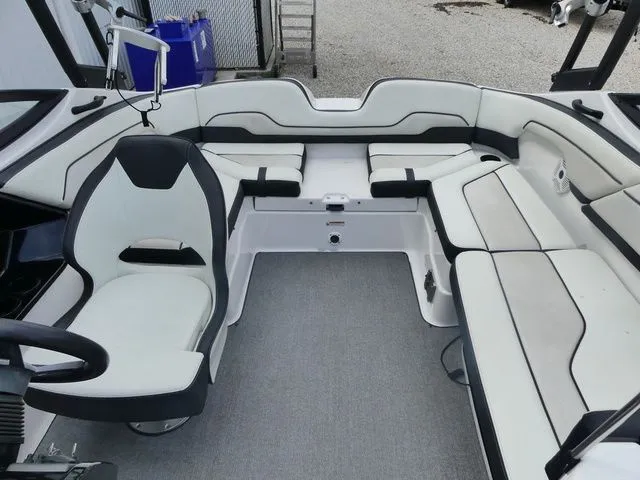 Slide: The Image of Yamaha AR210 2019 - 20