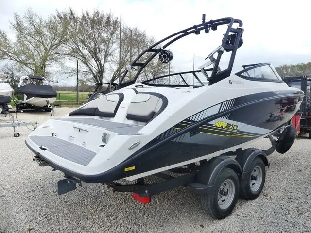 Slide: The Image of Yamaha AR210 2019 - 6