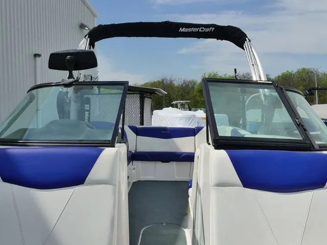 Slide: The Image of MasterCraft NXT24 2021 - 13