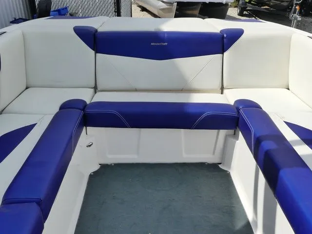 Slide: The Image of MasterCraft NXT24 2021 - 16