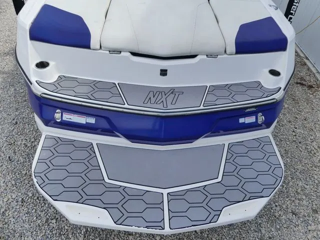 Slide: The Image of MasterCraft NXT24 2021 - 5