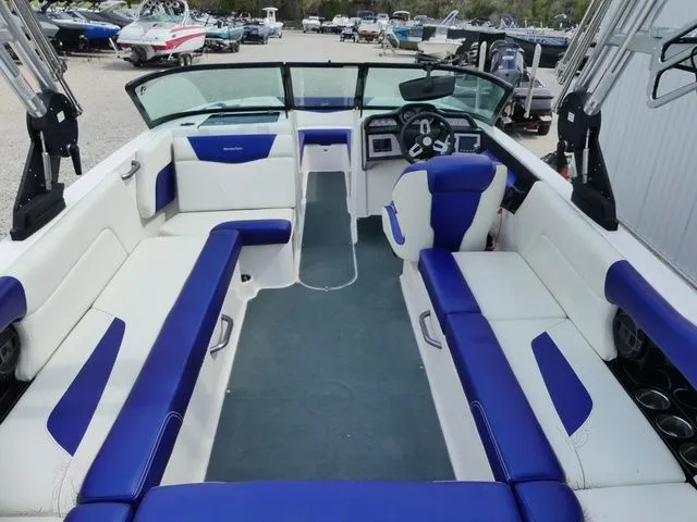 Slide: The Image of MasterCraft NXT24 2021 - 7