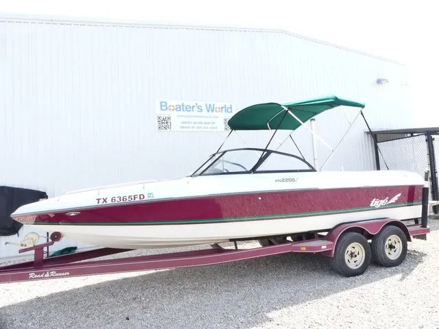 The Image of Tigé 2200V 1998 - 1