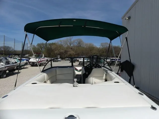 Slide: The Image of Tigé 2200V 1998 - 11