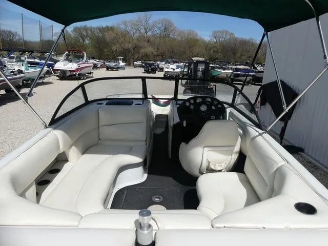 Slide: The Image of Tigé 2200V 1998 - 12