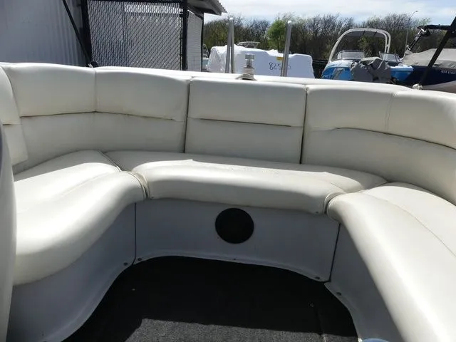 Slide: The Image of Tigé 2200V 1998 - 14