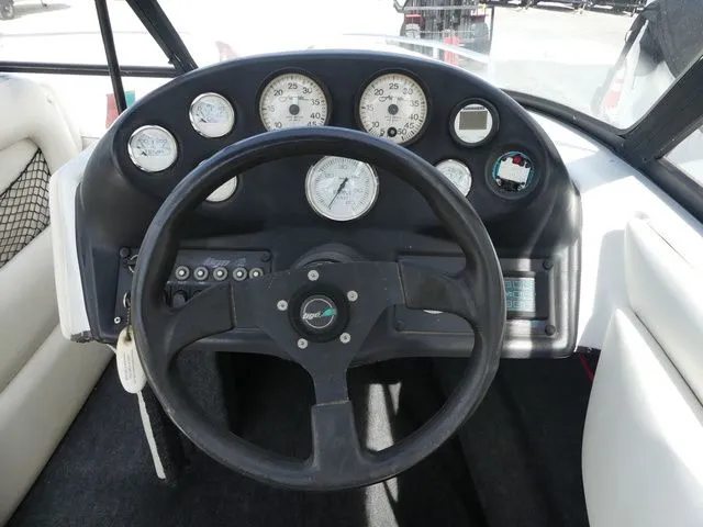 Slide: The Image of Tigé 2200V 1998 - 17