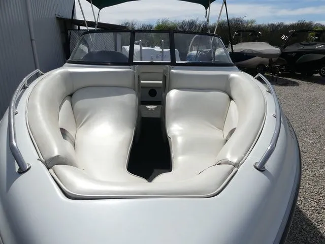 Slide: The Image of Tigé 2200V 1998 - 9