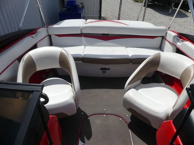 Slide: The Image of Four Winns 200 Horizon SS 2007 - 13