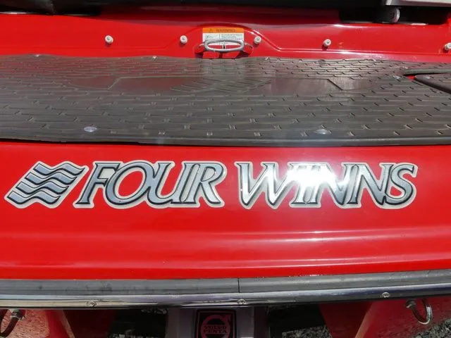 Slide: The Image of Four Winns 200 Horizon SS 2007 - 9