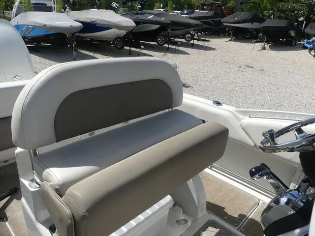 Slide: The Image of Crownline Boats 220 FinSeeker 2020 - 21