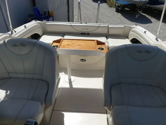 Slide: The Image of Sea Ray 225 Weekender 2003 - 22