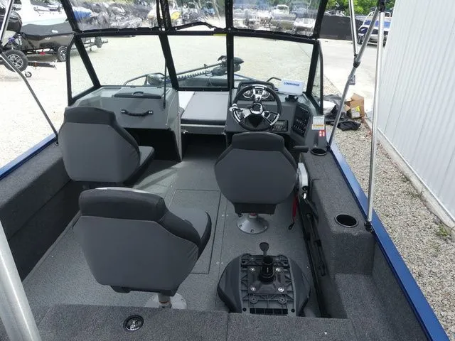 Slide: The Image of Lowe Fish & Ski 1625 2026 - 12