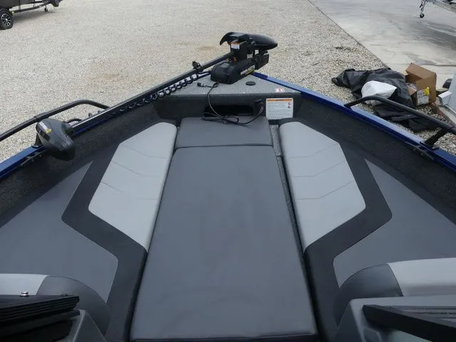 Slide: The Image of Lowe Fish & Ski 1625 2026 - 15