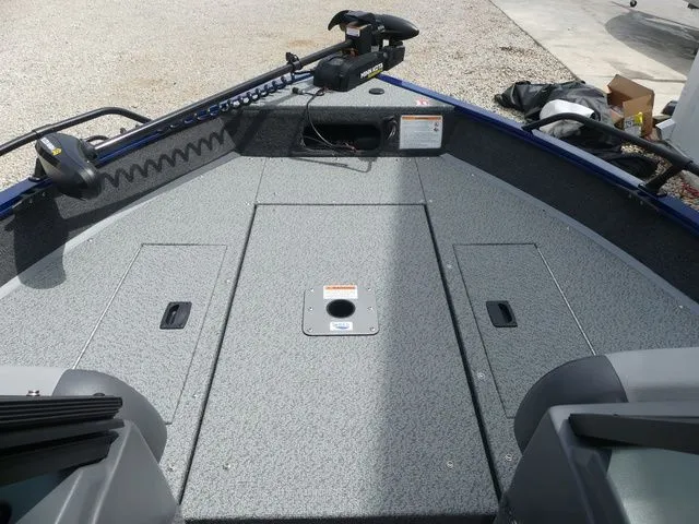 Slide: The Image of Lowe Fish & Ski 1625 2026 - 16