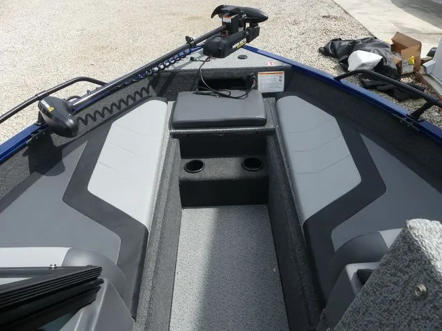 Slide: The Image of Lowe Fish & Ski 1625 2026 - 19