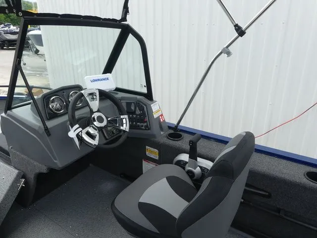 Slide: The Image of Lowe Fish & Ski 1625 2026 - 24