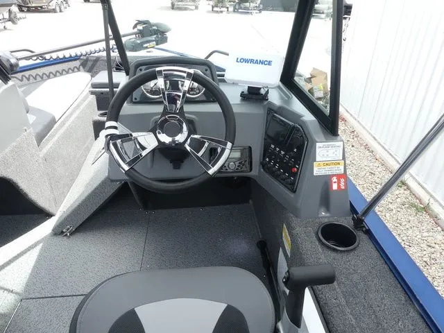 Slide: The Image of Lowe Fish & Ski 1625 2026 - 25