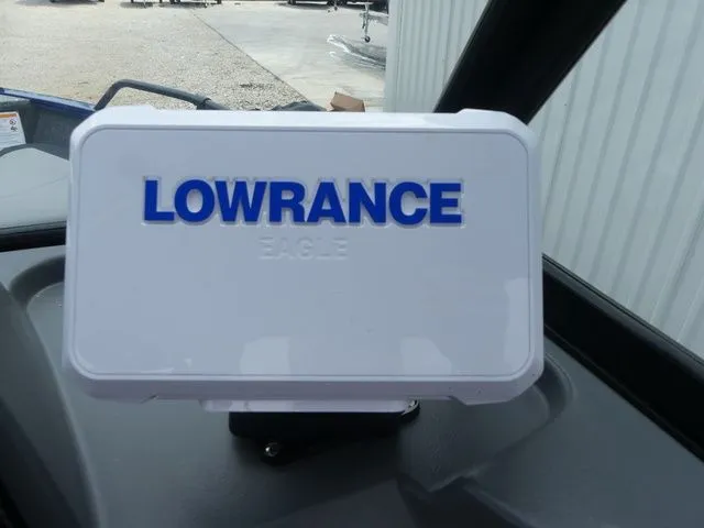 Slide: The Image of Lowe Fish & Ski 1625 2026 - 30