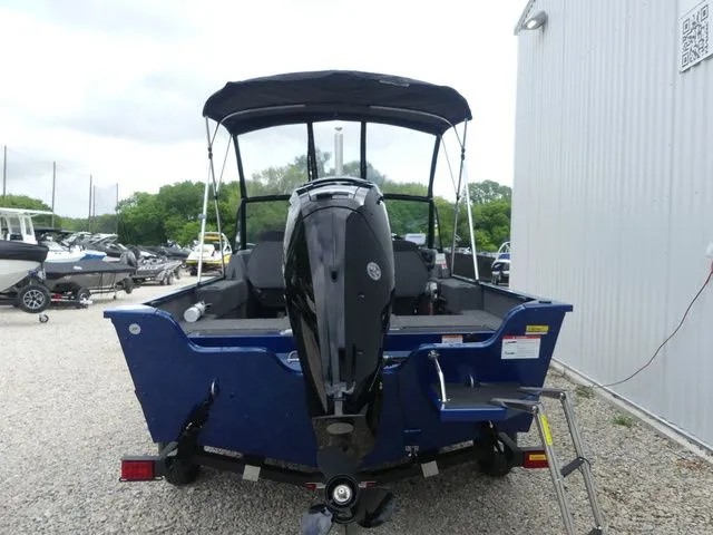 Slide: The Image of Lowe Fish & Ski 1625 2026 - 6