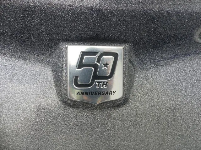 Slide: The Image of MasterCraft XT25 2018 - 10