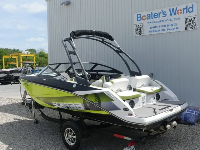 Slide: The Image of Scarab 195 H.O. Impulse 2016 - 3