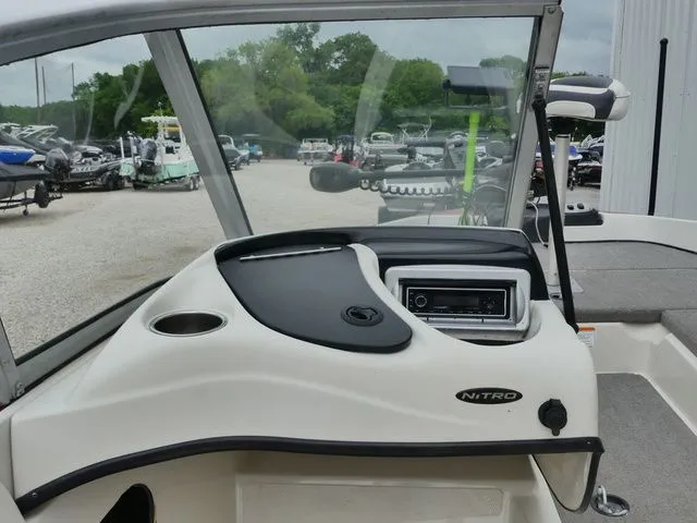 Slide: The Image of Nitro Z-7 Sport 2016 - 19