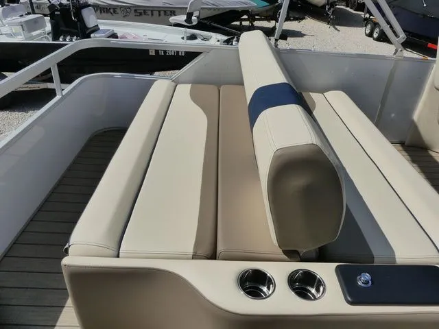 Slide: The Image of G3 Select 322SL 2026 - 17