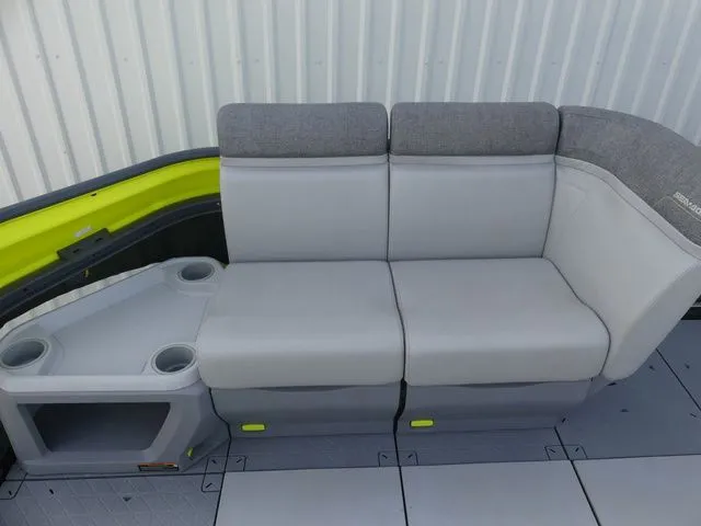 Slide: The Image of Sea-Doo Switch Cruise 21 2023 - 11